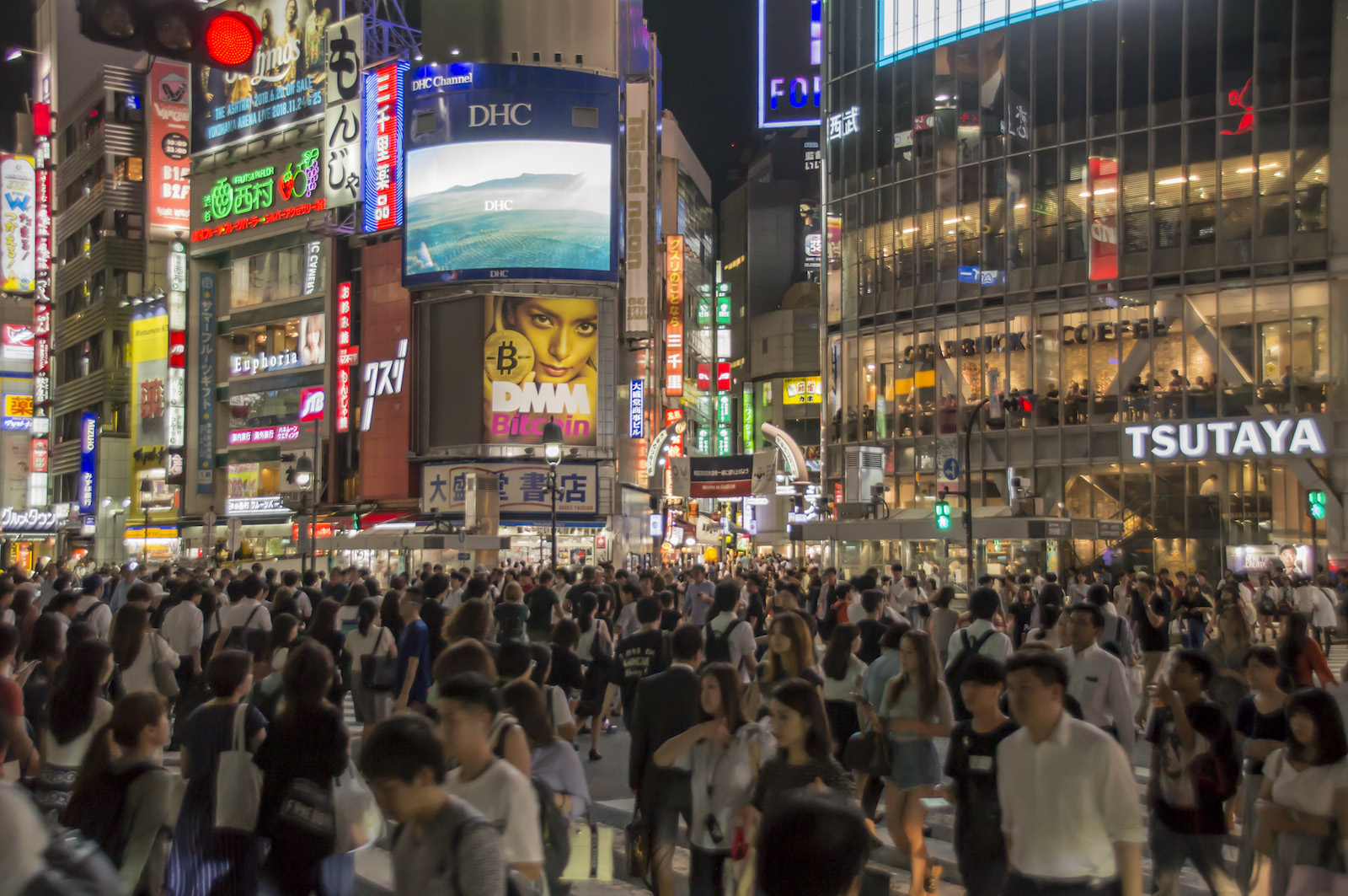 Shibuya Crossing bei Nacht